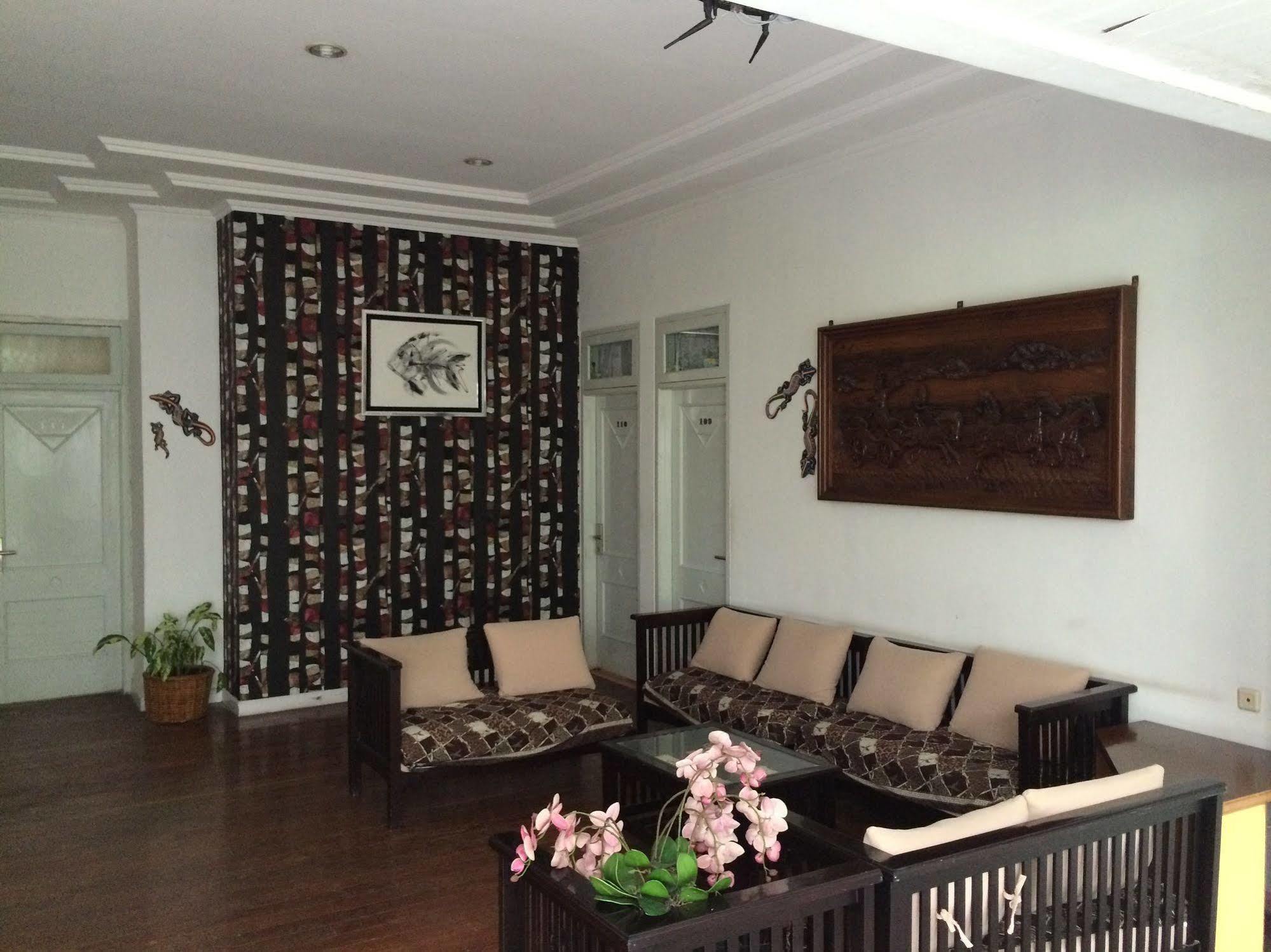Collection O Pasteur Near Paris Van Java Mall Formerly Sweet Karina Bandung Exterior foto